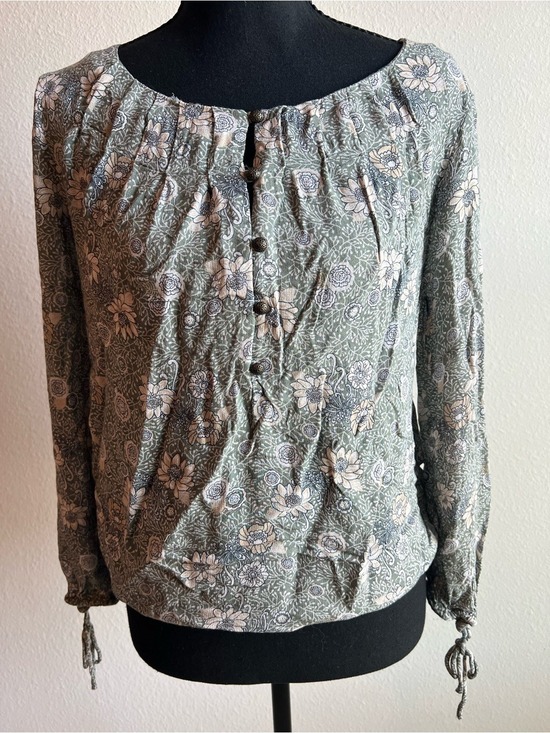 Lucky Brand Tops - Lucky Brand Sage Green Floral Long-Sleeve Peasant Top